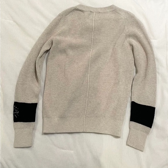 LABEL + Thread top - Picture 5 of 5